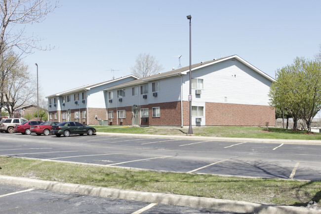 Primary Photo - Lakeside Garden Apartments