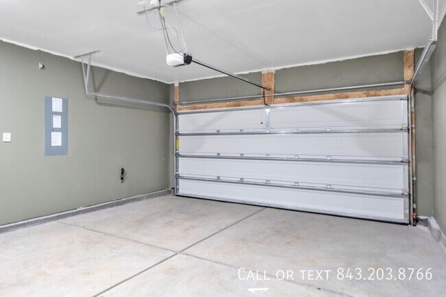 Building Photo - 212 Sweet Cherry Ln