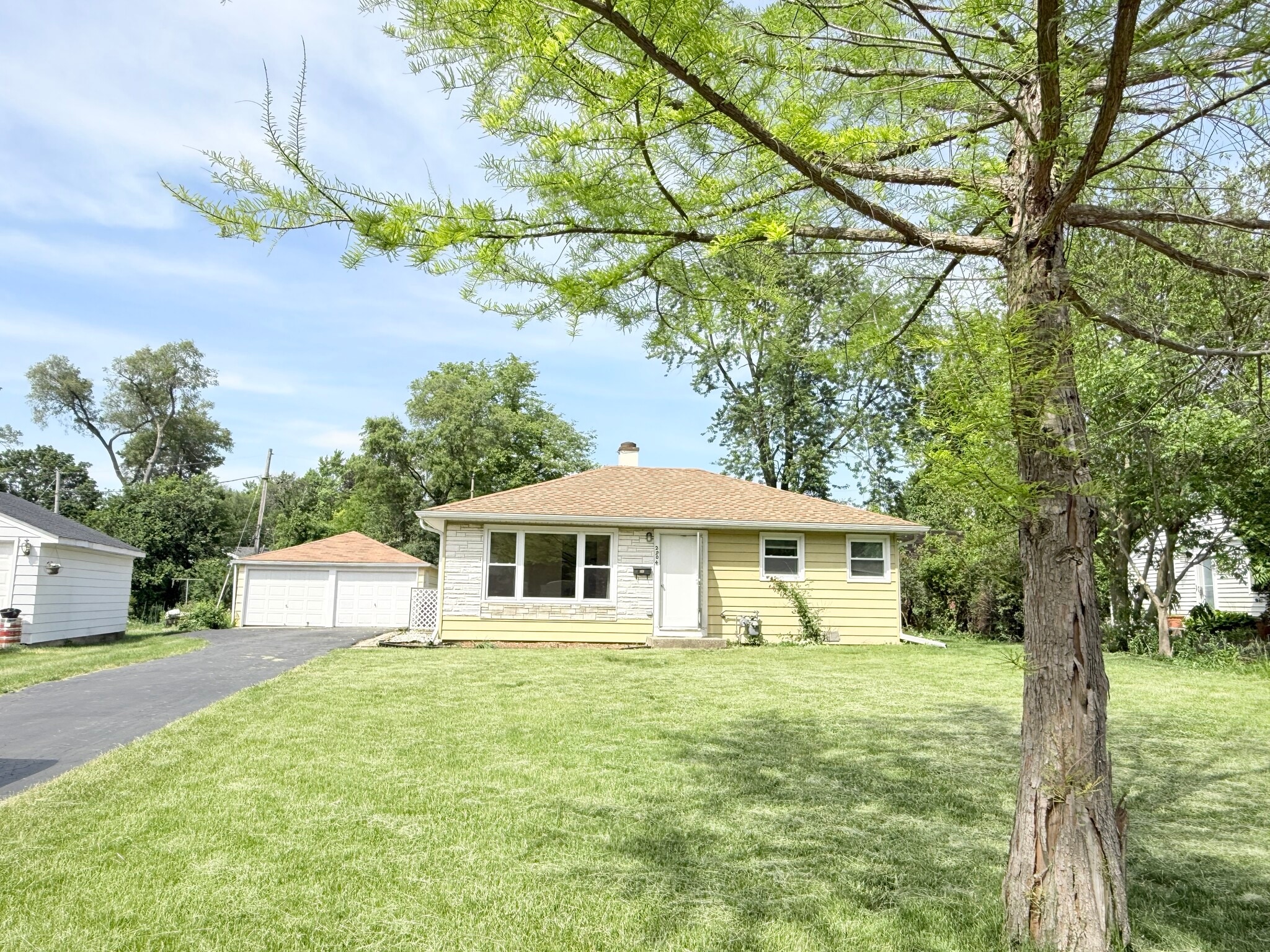 Building Photo - 2904 Stork Ct