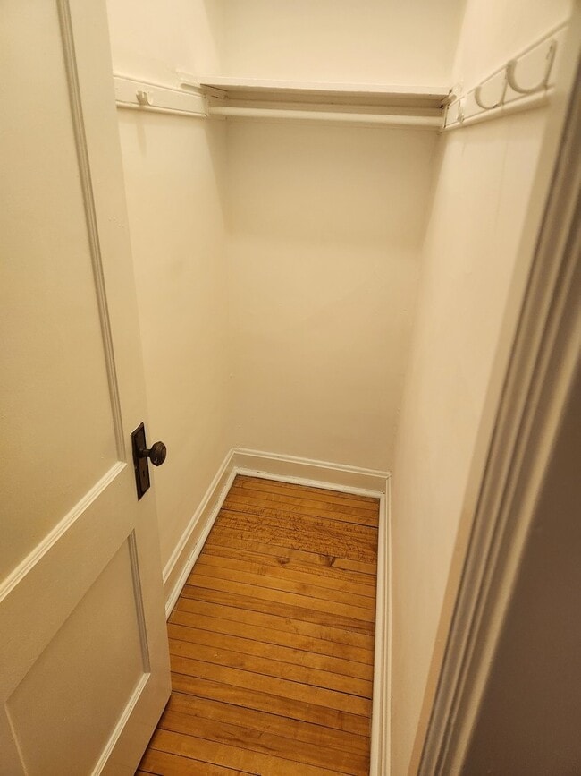 Building Photo - 5959 N Magnolia Ave