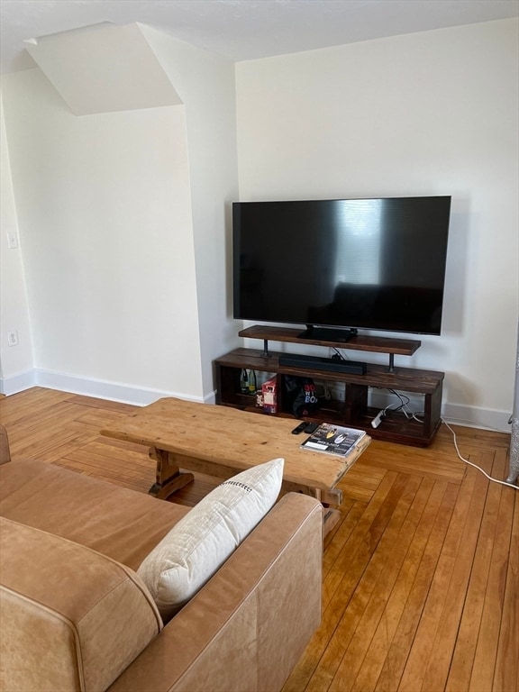 Building Photo - 18 Gould St