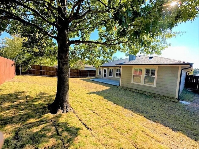 Building Photo - 9620 George Washington Dr