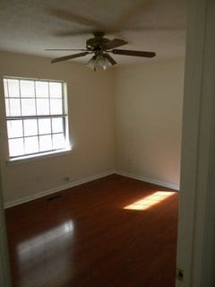 Building Photo - 1604 Carolwood Ct