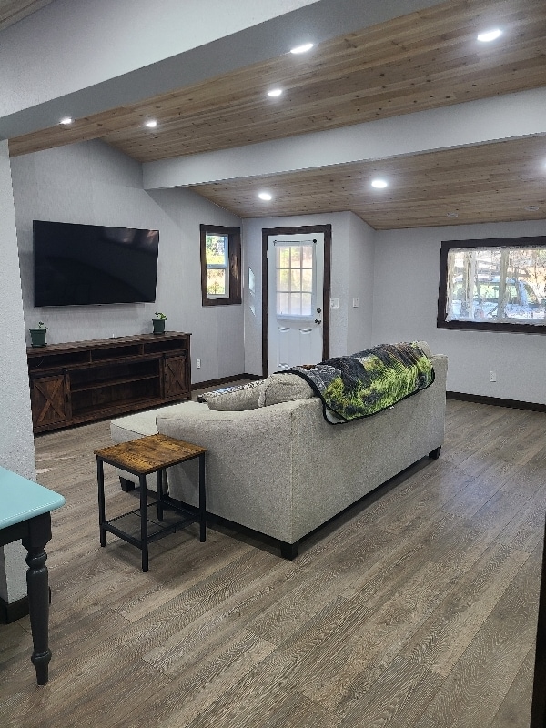 Building Photo - 1856 Canyonville-Riddle Rd