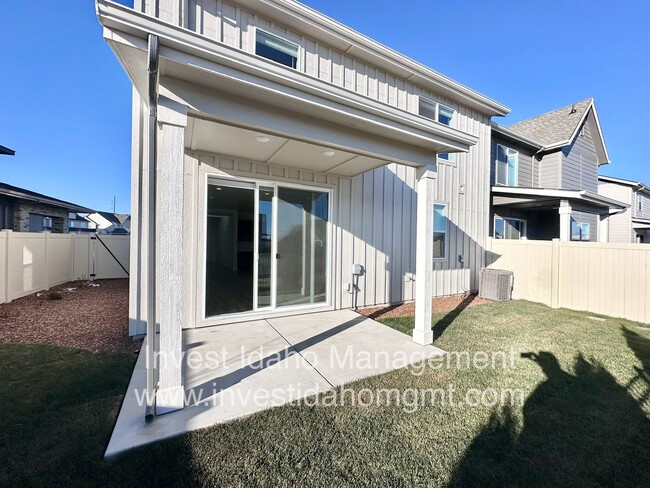 Building Photo - Beautiful Brand New Luxury Townhome availa...