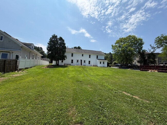 Building Photo - 3777-3783 Huckleberry Road