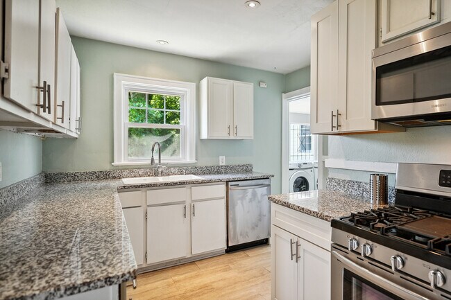 Building Photo - 1278 Adair St SW