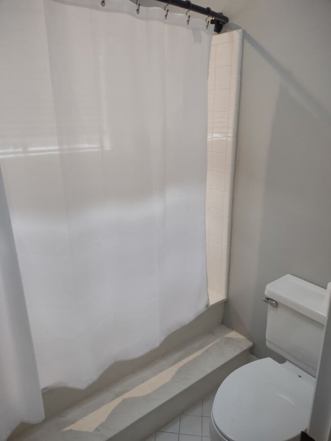 Building Photo - Move In Ready Townhome located in The Gate...