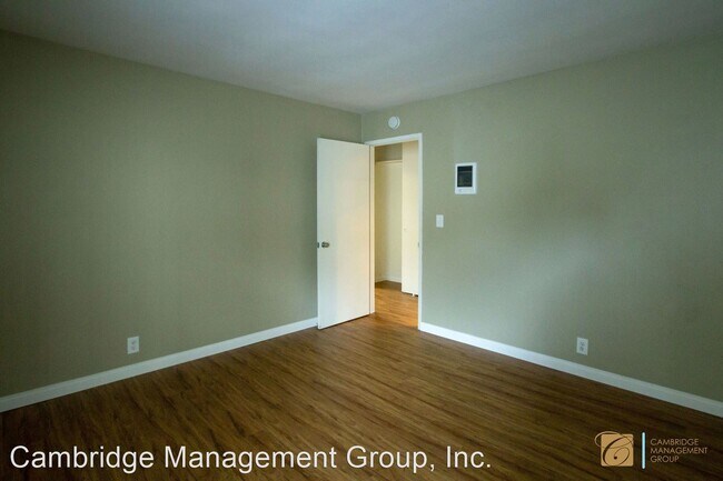 Building Photo - 3940 Oregon St