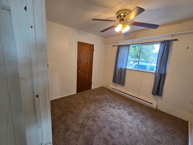 Building Photo - 252 Bayview Blvd