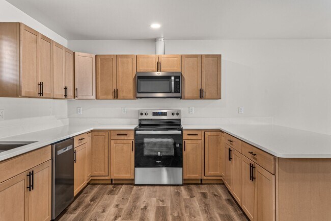 Building Photo - 1302 S 14th Ave