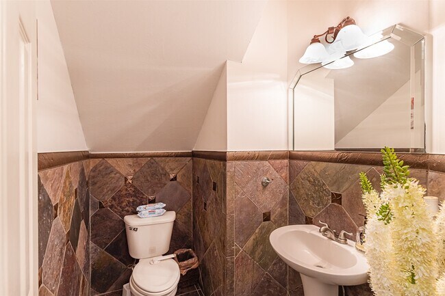 Building Photo - 3204 Canvasback St