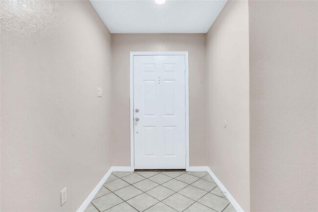 Building Photo - 1007 Lowndes Ln