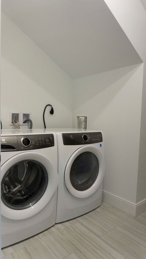 Building Photo - Gorgeous Allston Multi-Family Home with SEPTEMBER RENT WAIVED available 9/1/26