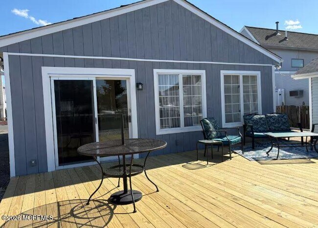 Building Photo - 3416 Maritime Dr
