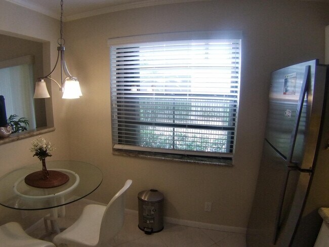 Building Photo - 22 Capri Dr