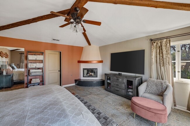 Building Photo - 1809 Palos Verdes Dr W