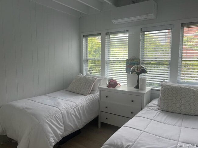 Building Photo - 57 Juniper Ave