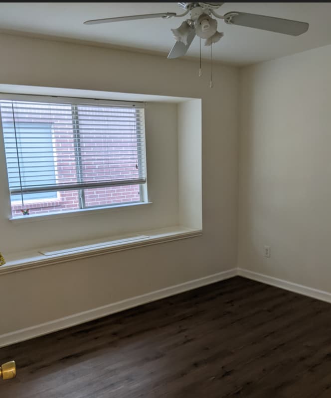Building Photo - 1257 McMahan Dr