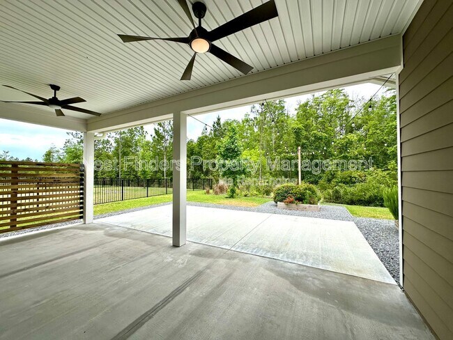 Building Photo - 11176 Engineering Way