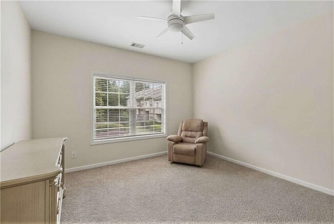 Building Photo - 330 Holbrook Rd