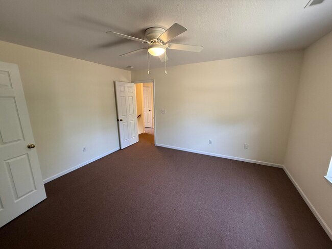 Building Photo - 1326 N Frideriki Dr