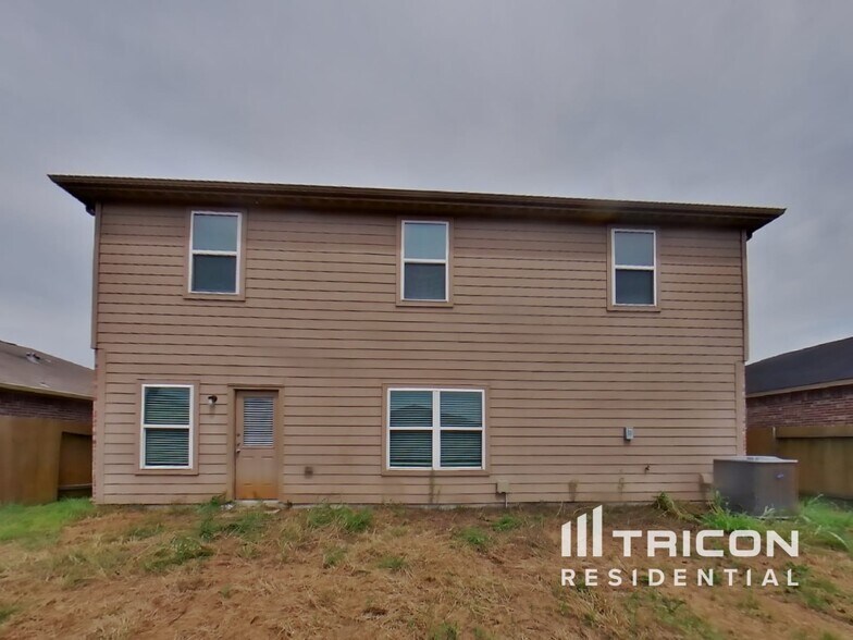 Building Photo - 5002 Pacific Ridge Ln
