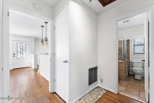 Building Photo - 4817 Kerle St