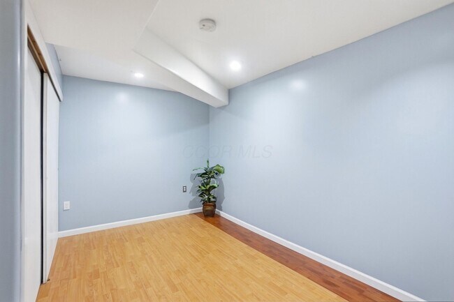 Building Photo - 5974 Rings Rd