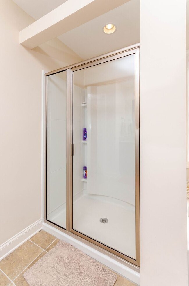 Building Photo - 255 Mimosa Dr