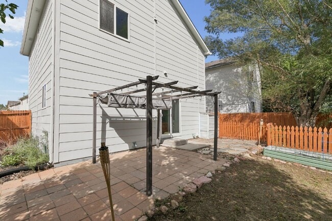 Building Photo - 4999 Rusty Nail Point