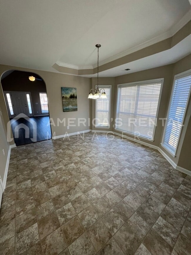 Building Photo - 141 Flagstone Ln