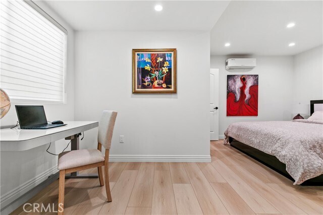 Building Photo - 6712 Ventura Canyon Ave