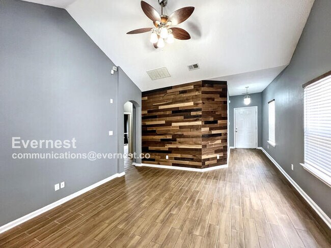 Building Photo - 4866 Water Brook Cir