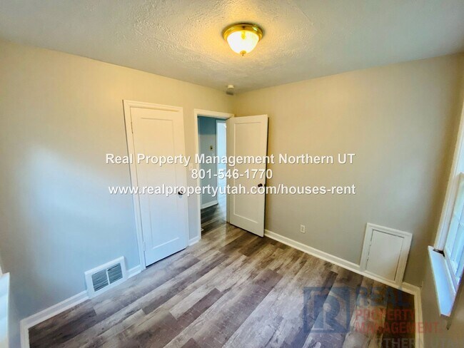 Building Photo - 3 Bedroom 1.5 Bath Ogden Home available now