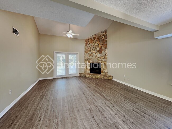 Building Photo - 14309 Lackman Ln