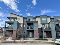Building Photo - 11235 Colony Row