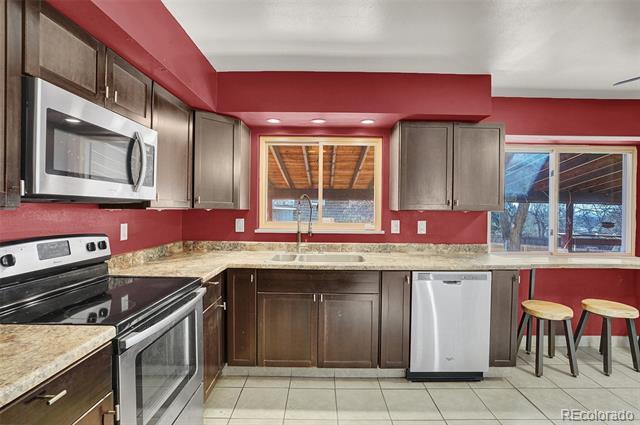 Building Photo - 2415 Ceresa Ln