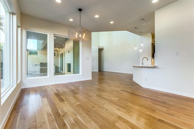Building Photo - 2070 Modern Pl