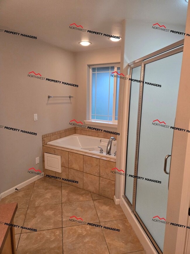 Building Photo - STATUS: AVAILABLE | R131B | $2700