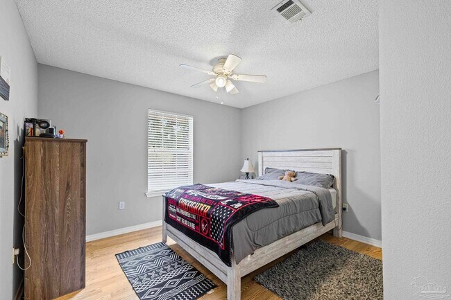 Building Photo - 8092 Hartington Dr