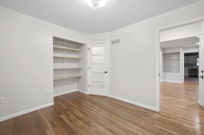 Building Photo - 17343 Pershing Ave