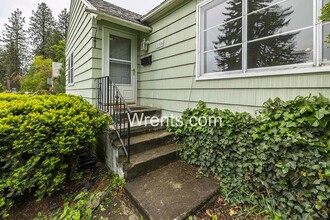 Building Photo - 1104 E 14th Ave