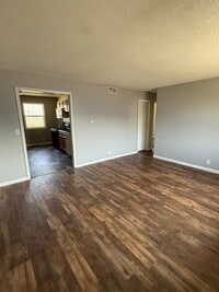 Building Photo - 407/409 S MAIN