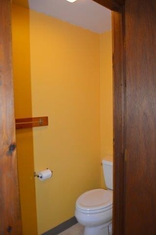 Building Photo - CUTE, COZY CABIN , 1 bedroom studio detached house