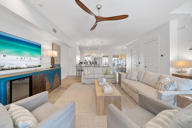 Building Photo - 49 Pleasant St