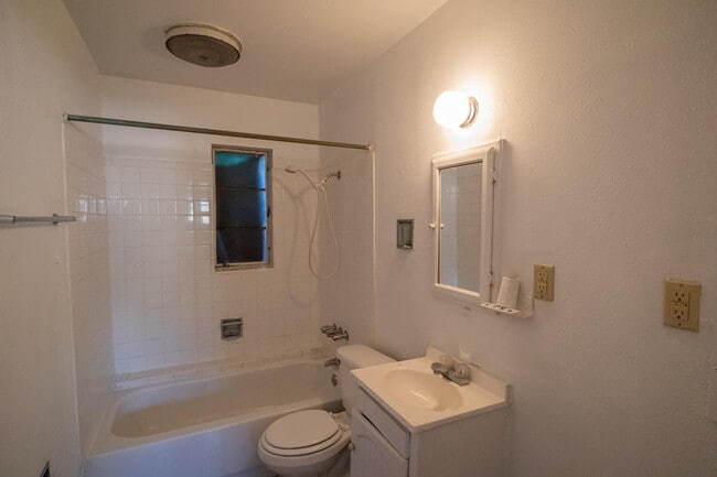 Building Photo - 1508 Nueces Way