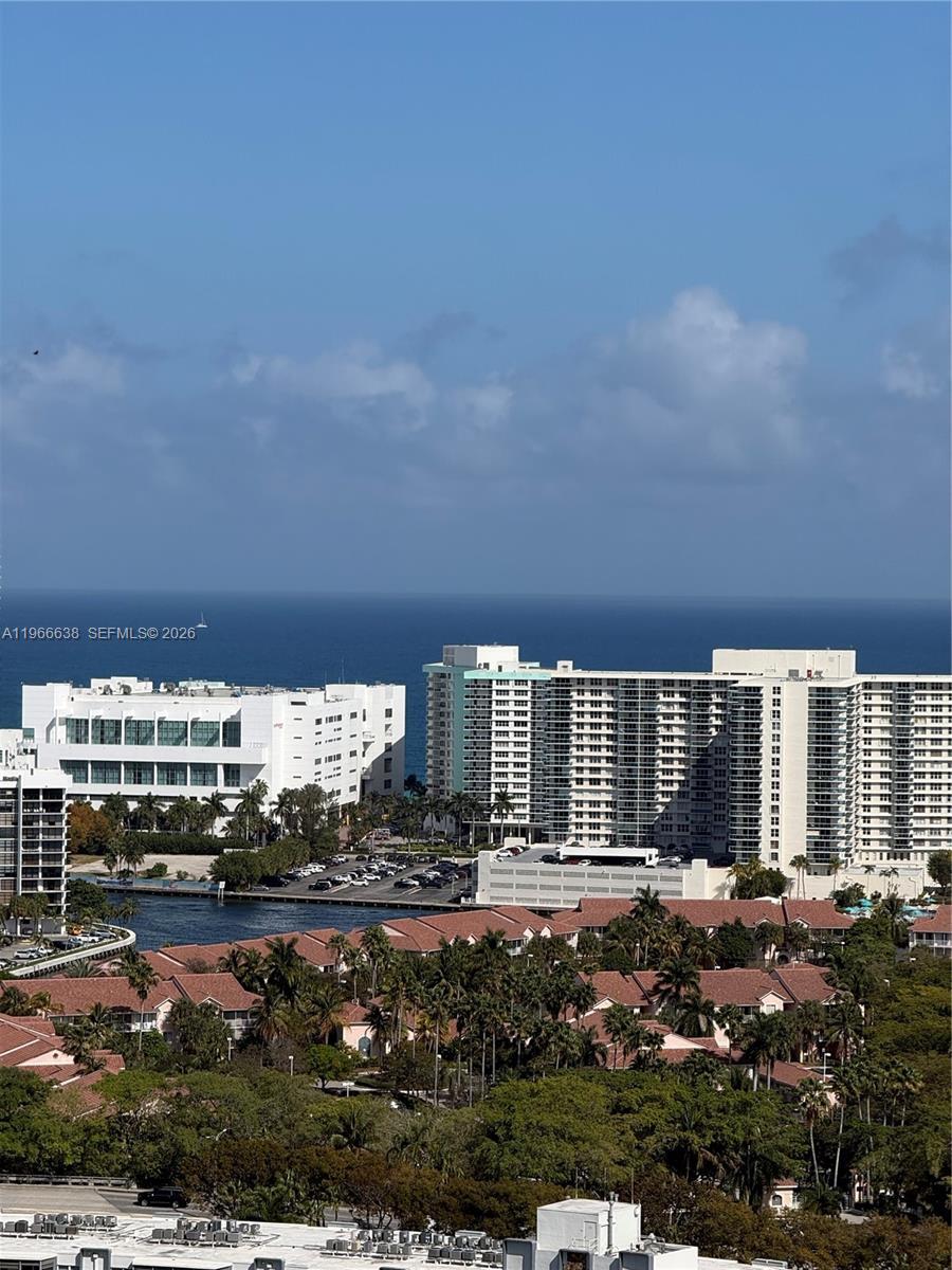 Building Photo - 1755 E Hallandale Beach Blvd