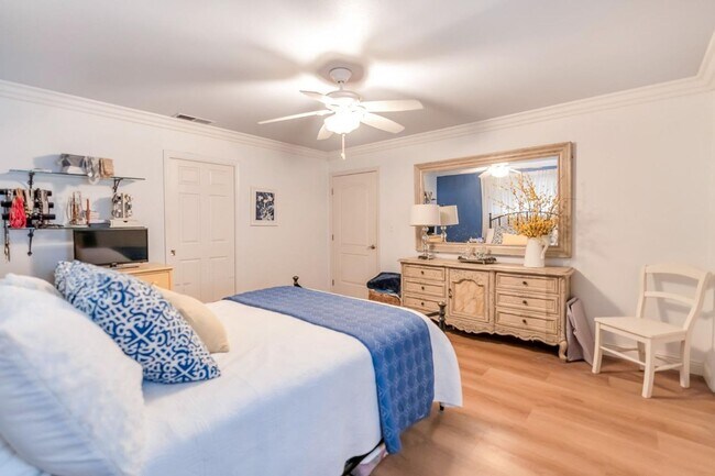 Building Photo - Beautiful Southside Los Banos Rental