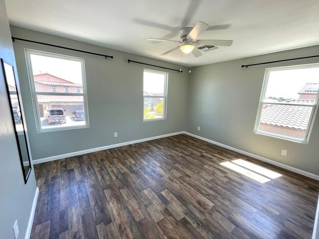 Building Photo - Beautiful 2020 Built- 4 Bedroom Home with 2 Car Garage!